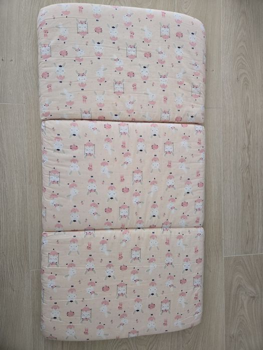Saltea pliabila din spuma poliuretanica si husa din bumbac, 120 X 60 cm, Bunny Roz