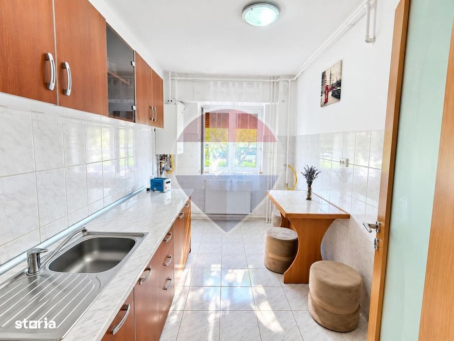 Apartament cu 2 camere de închiriat în zona Centrul Civic