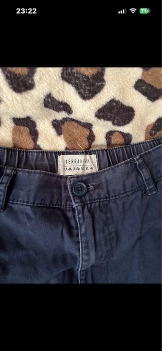 Pantaloni scurti pentru barbati