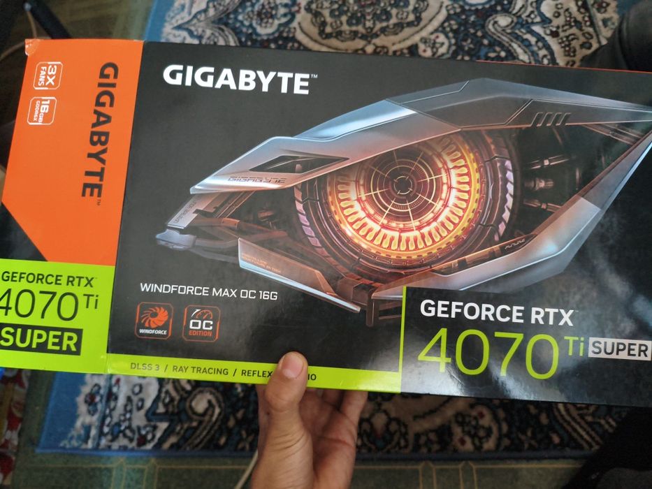 Видеокарта Gigabyte 4070 Ti SUPER