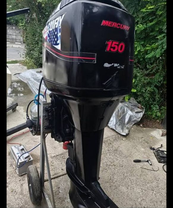 Mercury 150 cai  2 T V6 injectie ulei