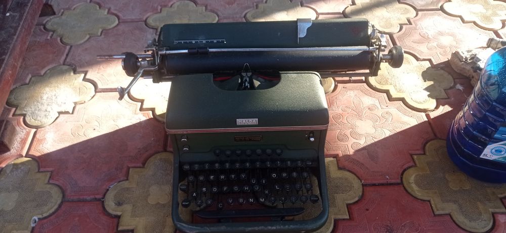 Halda mașina mecanica  de scris suedeză raritate