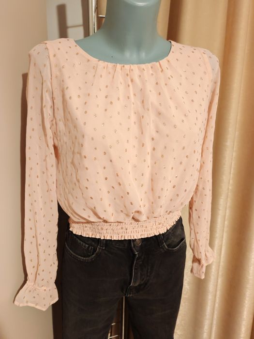 Блестяща блуза и дънки Zara