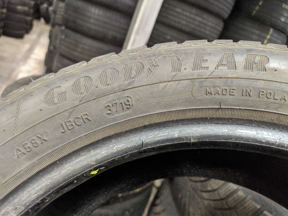 2бр Всесезонни гуми 185 55 15 - Goodyear