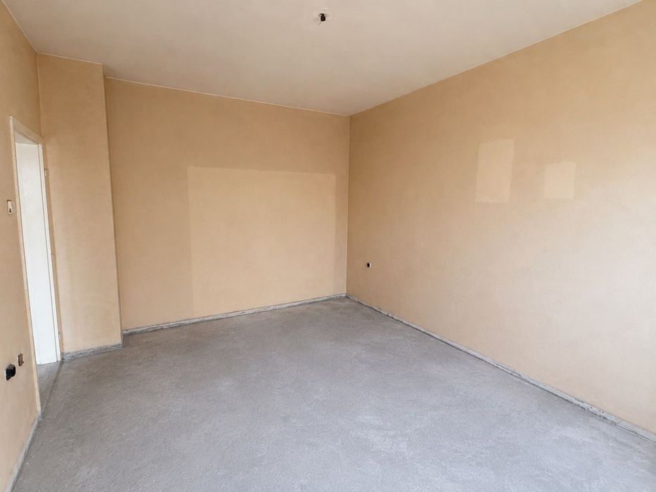 Продава се Тристаен апартамент в София, Гевгелийски - 65 кв.м за 2385 €/кв.м - Снимка #2