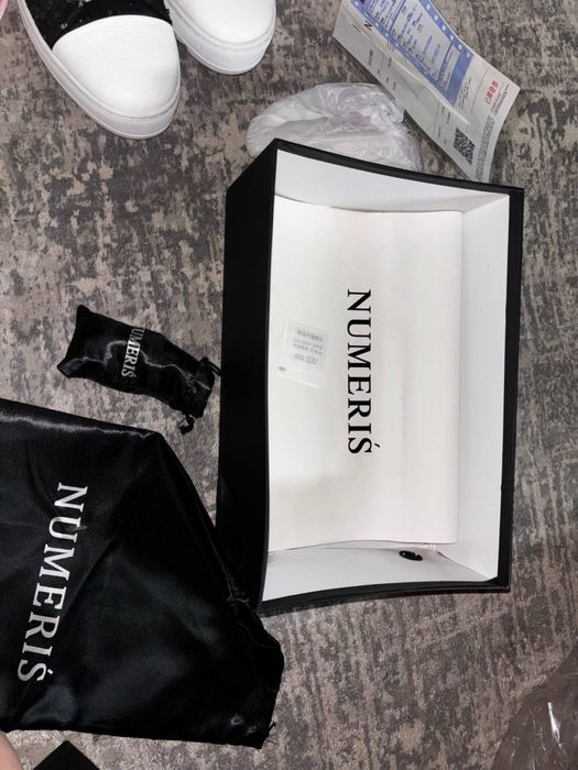 продам кросовки