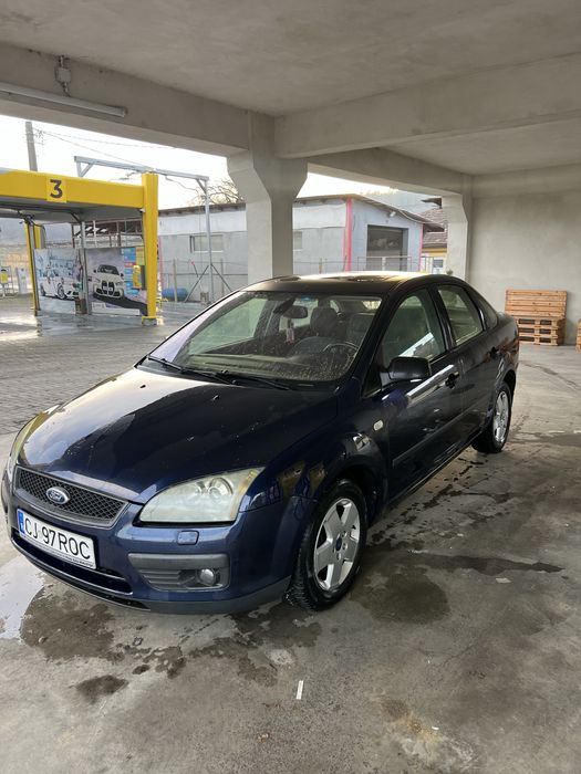 Ford Focus 2 1.6tdci 90 cp full,trapa electrica,xenon carte service