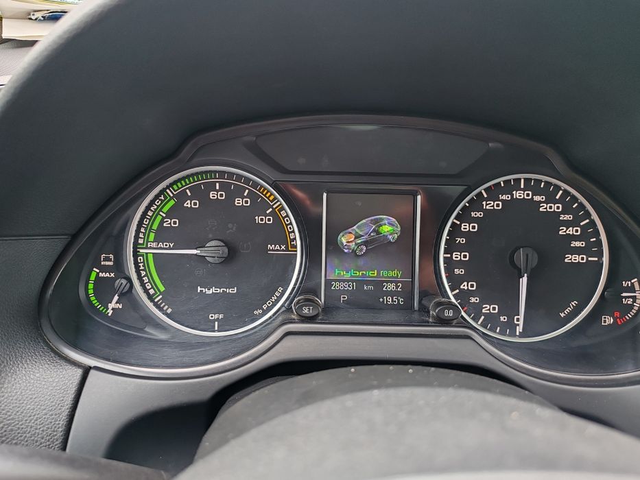 Audi Q5 hibrid automat, full
