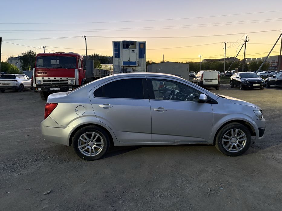 авео 2013года автомат 1.6