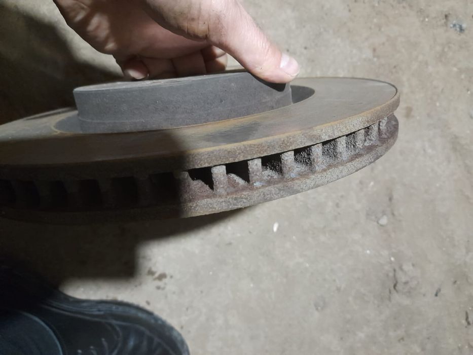 Продам тормозные диски