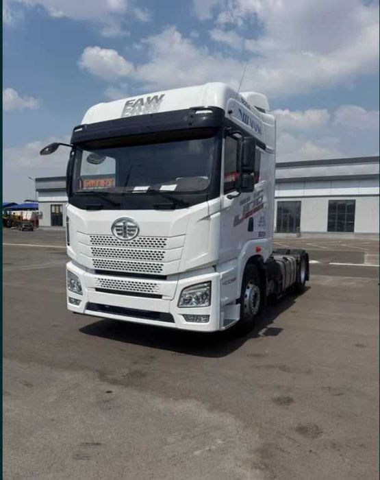 Седельный тягач FAW JH6 4x2 дизель (солярка) 2026 NEW