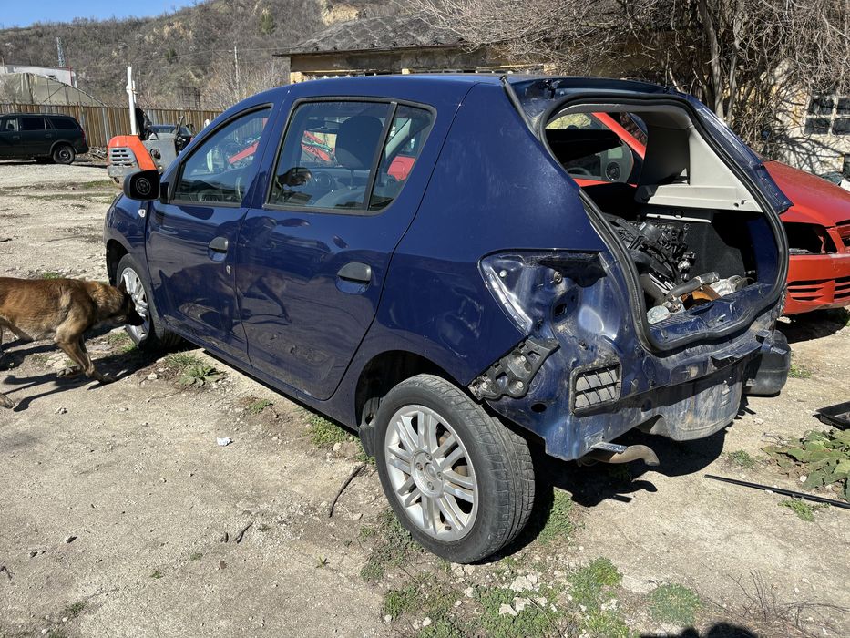 Дачия сандеро 1.0 бензин на части. 2020г