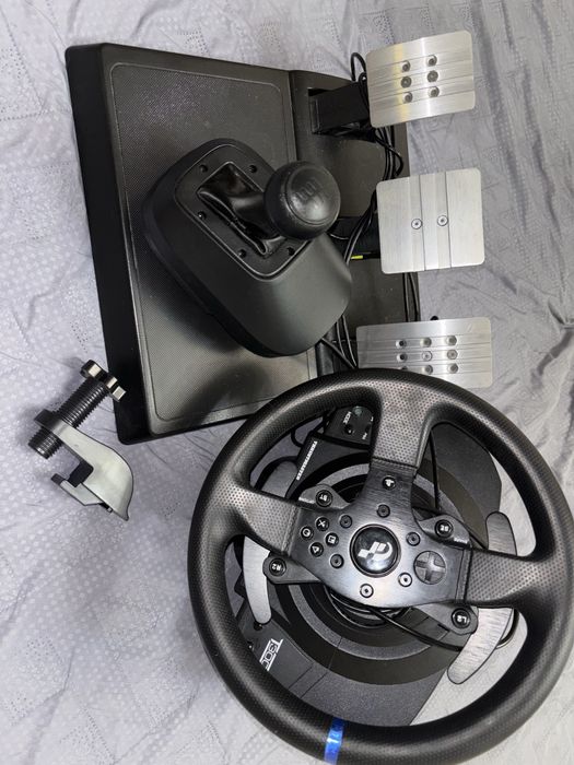 Игровой руль Thrustmaster T300+МКПП6/R