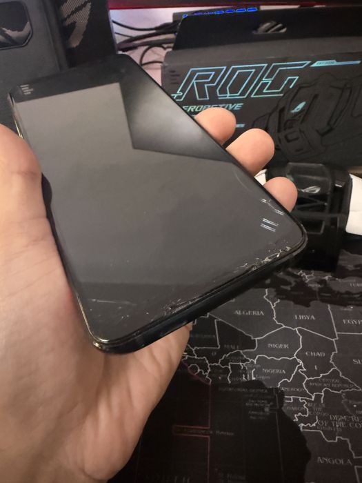Asus Rog Phone 6 + Aeroactive cooler