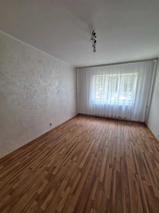 Apartament cu 3 camere decomandate