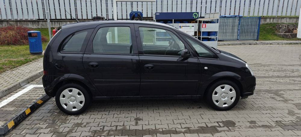 Vand Opel Meriva 1.6 benzina din 2005