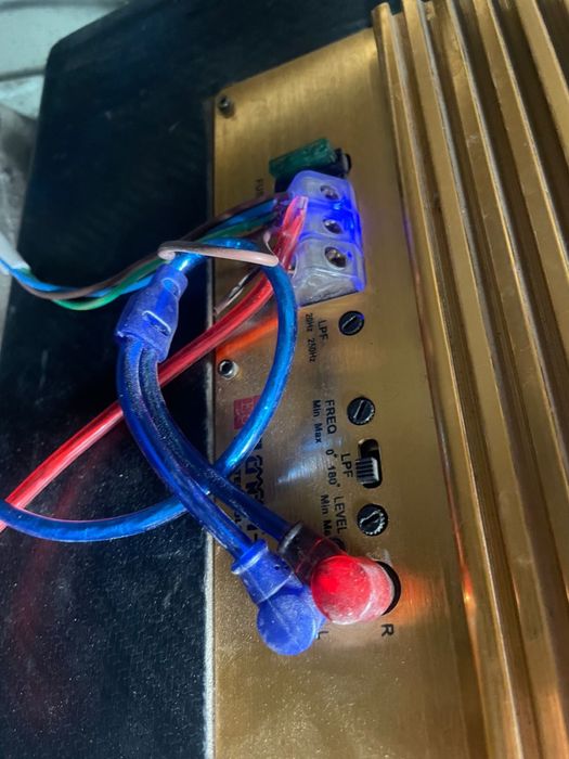 сабвуер на машину 5 элемент