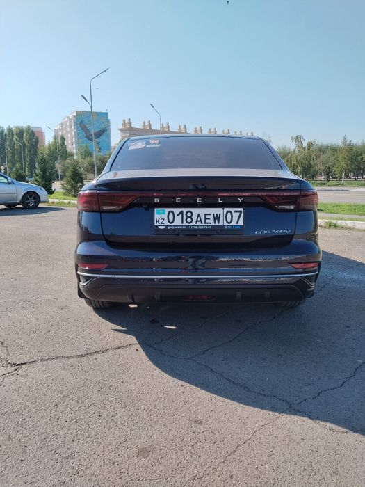 Geely Emgrand 2023