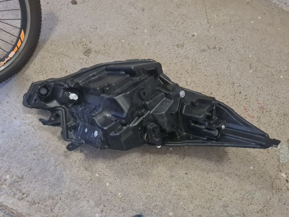 Оригинален ляв фар Toyota Aygo X - 2022+