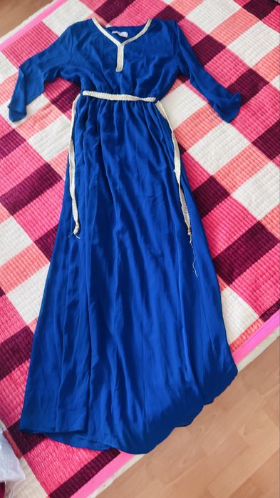 Продам платье по 5000 тенге каждые