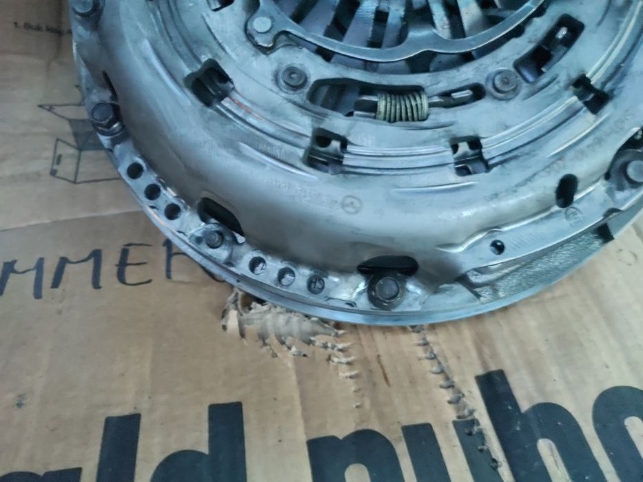 Маховик комплект съединител Мазда