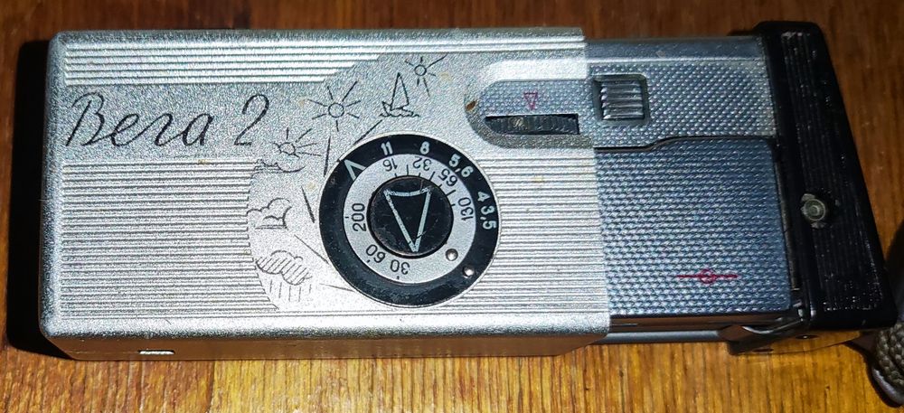 Фотоаппараты советский Вега-2. Есть цифровой Panasonic