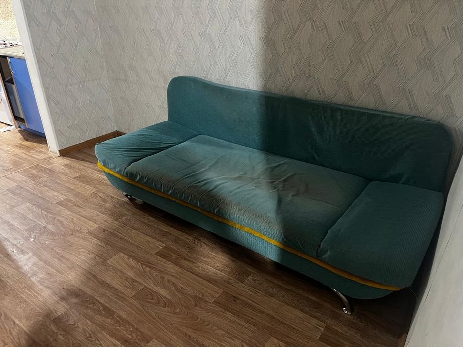 Продам кровать и компьютерный стол