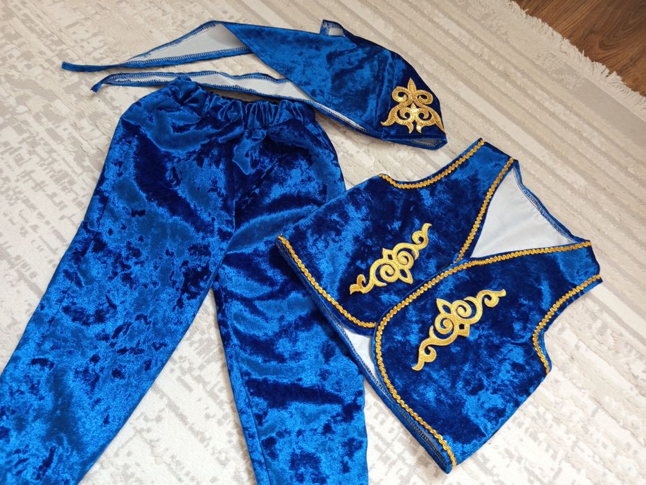 Отдам детскую тройку