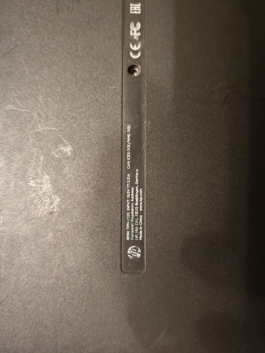 Продавам два лаптопа Acer и Hp за  части или за ремонт.Hp - работи.