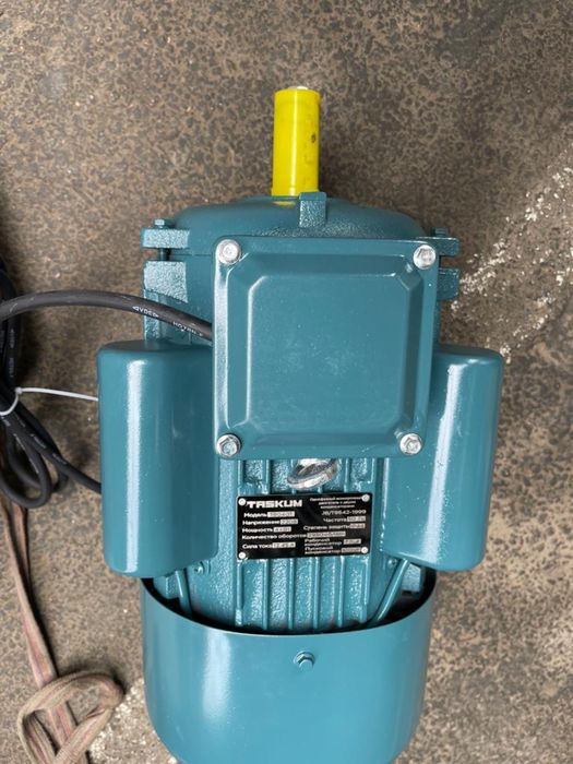 Электродвигатель 3фазка медный матор мотор двигатель