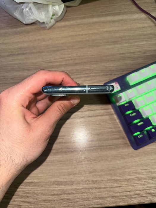 продам samsung s20fe