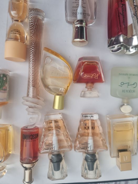 Colectie miniaturi parfum vintage – Fendi , Chanel, Givenchy, Hermès