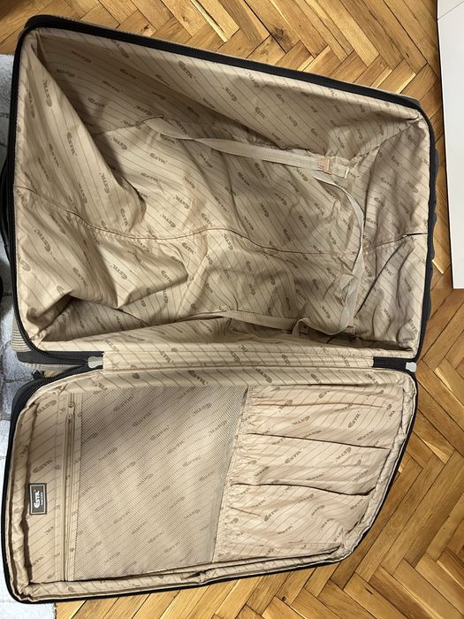 Estil куфар кафяв