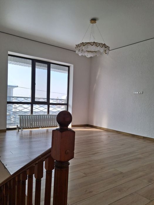 Продаётся двухэтажный дом 220 м²