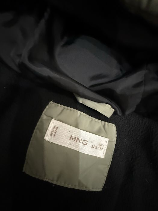 Продам куртку на мальчика Mango