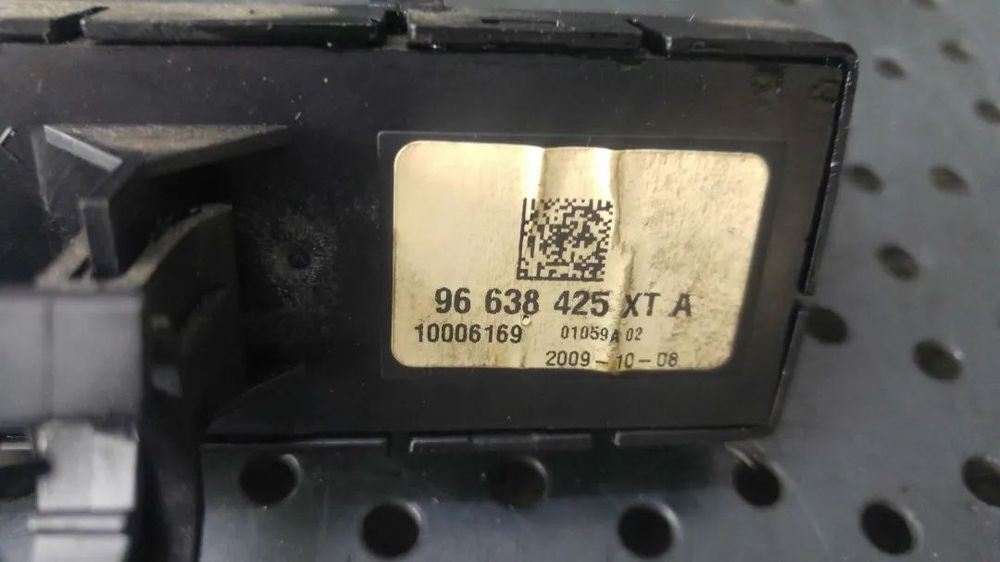 Bloc butoane comenzi peugeot 3008 96638425xta