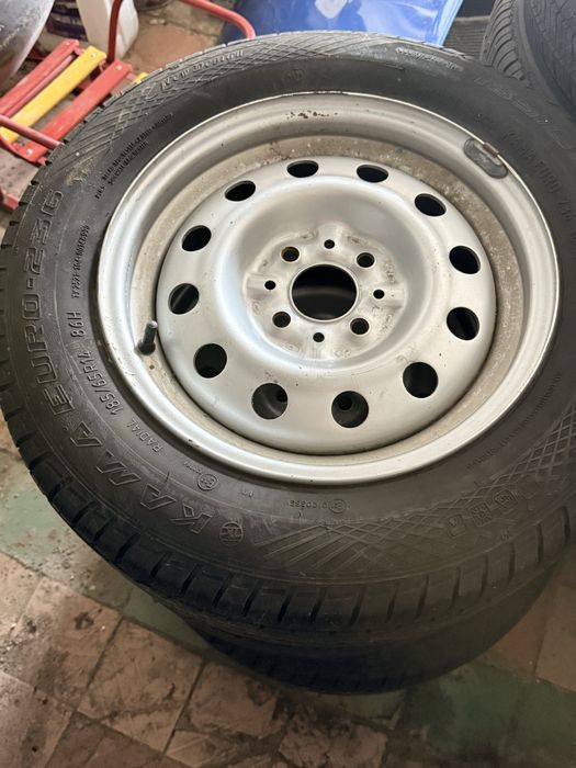 Продам диски с резиной от приоры