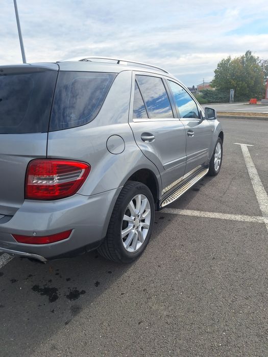MERCEDES-BENZ ML-Class 2011 — imagine 4