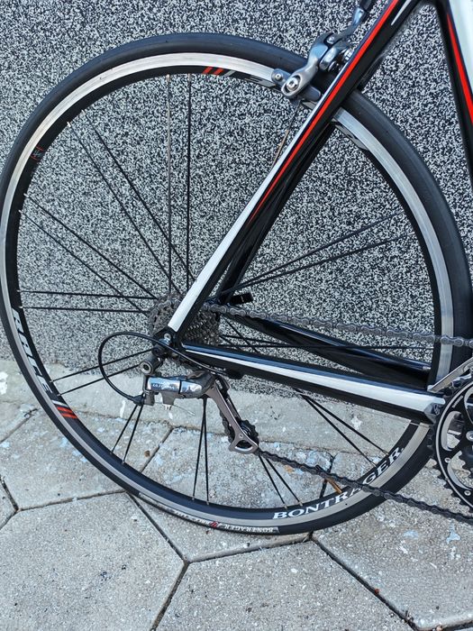 Карбонов Trek madone 4.7 шосеен велосипед колело