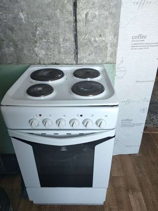 Электроплита полностью рабочая