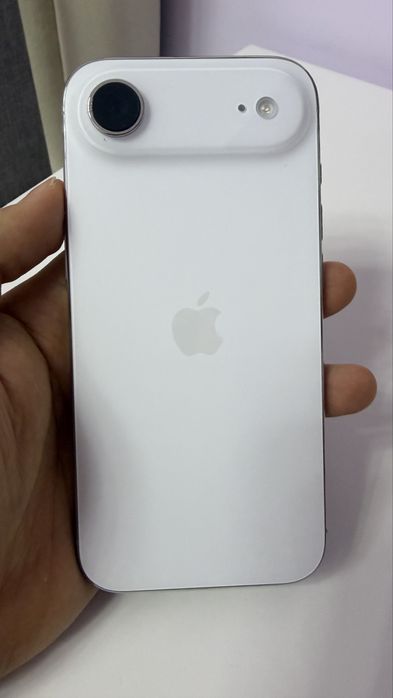 Продам Iphone Air