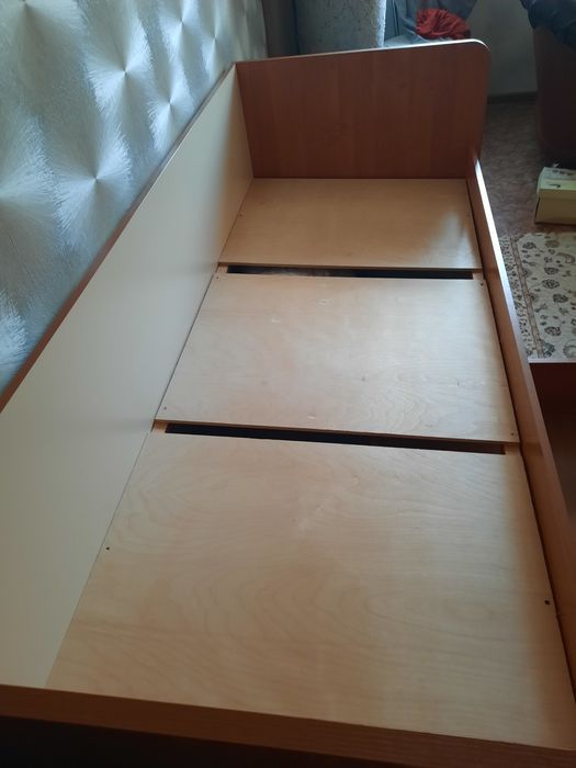 Продам кровать в хорошем состоянии