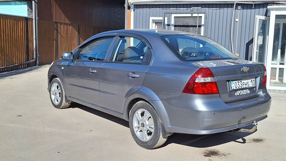 Автомобиль Chevrolet Nexia