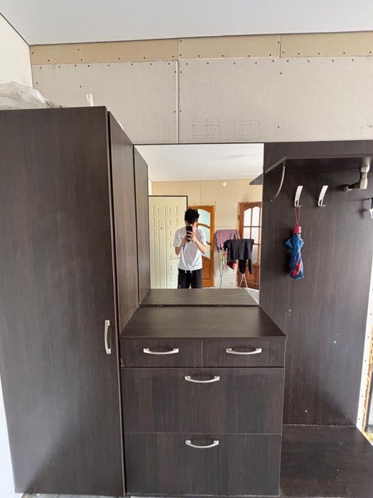Продам для прихожей