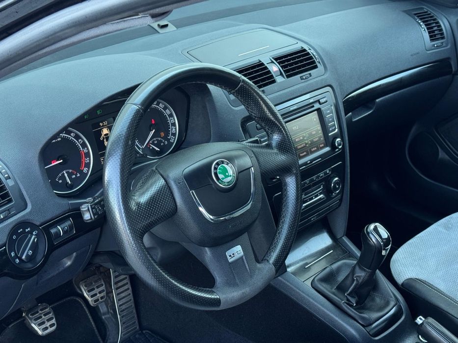 Skoda Octavia vRS Manuala