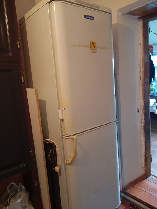Продам холодильник