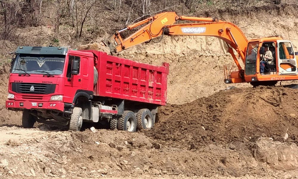 Услуги Самосвала недорого, Доставка сыпучих материалов Алматы
