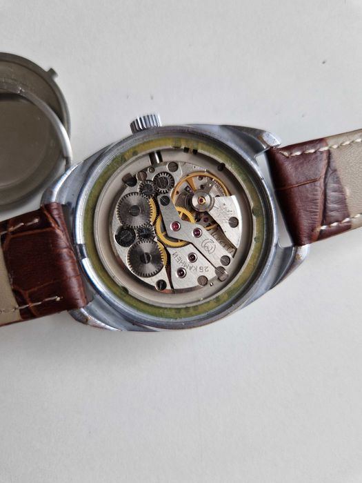 SLAVA, cal. 2428, ръчно нав-е, made in USSR, каса – 37мм