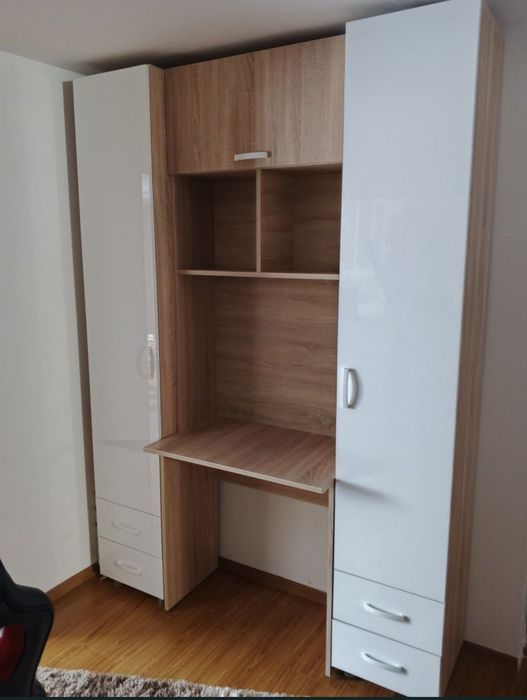 Birou nou făcut la comanda