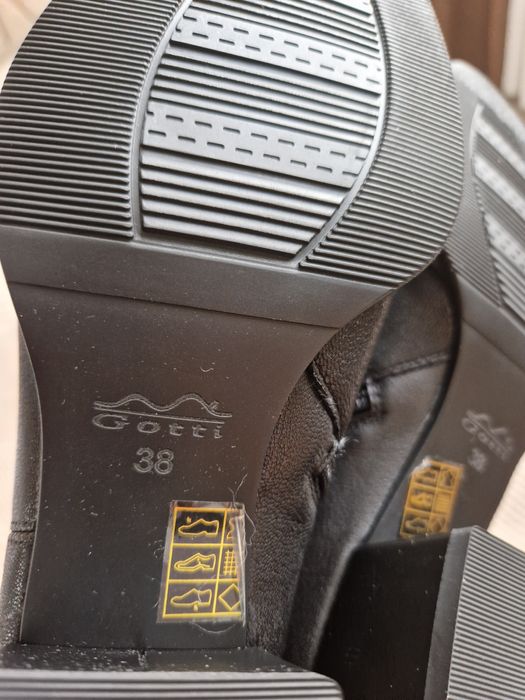 Сапоги демисезонные продам